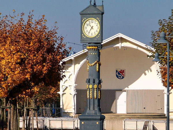 ahlbeck-standuhr-ostsee